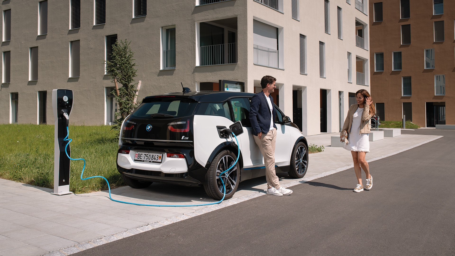 Situation an einer E-Ladestation in Bieler Quartier