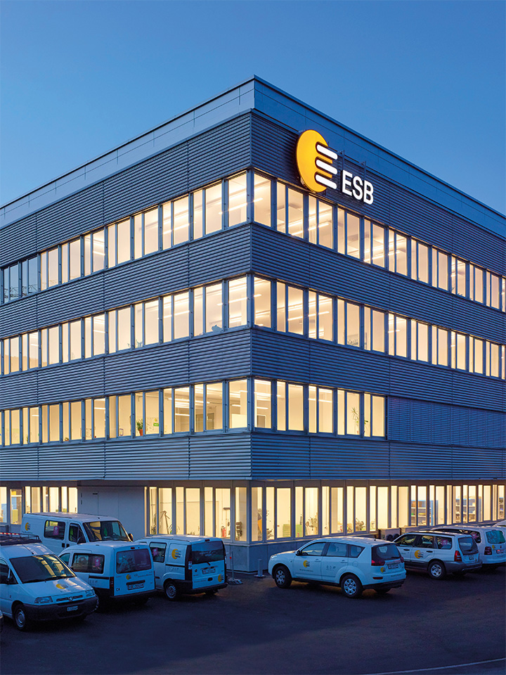 ESB Gebäude Hochformat