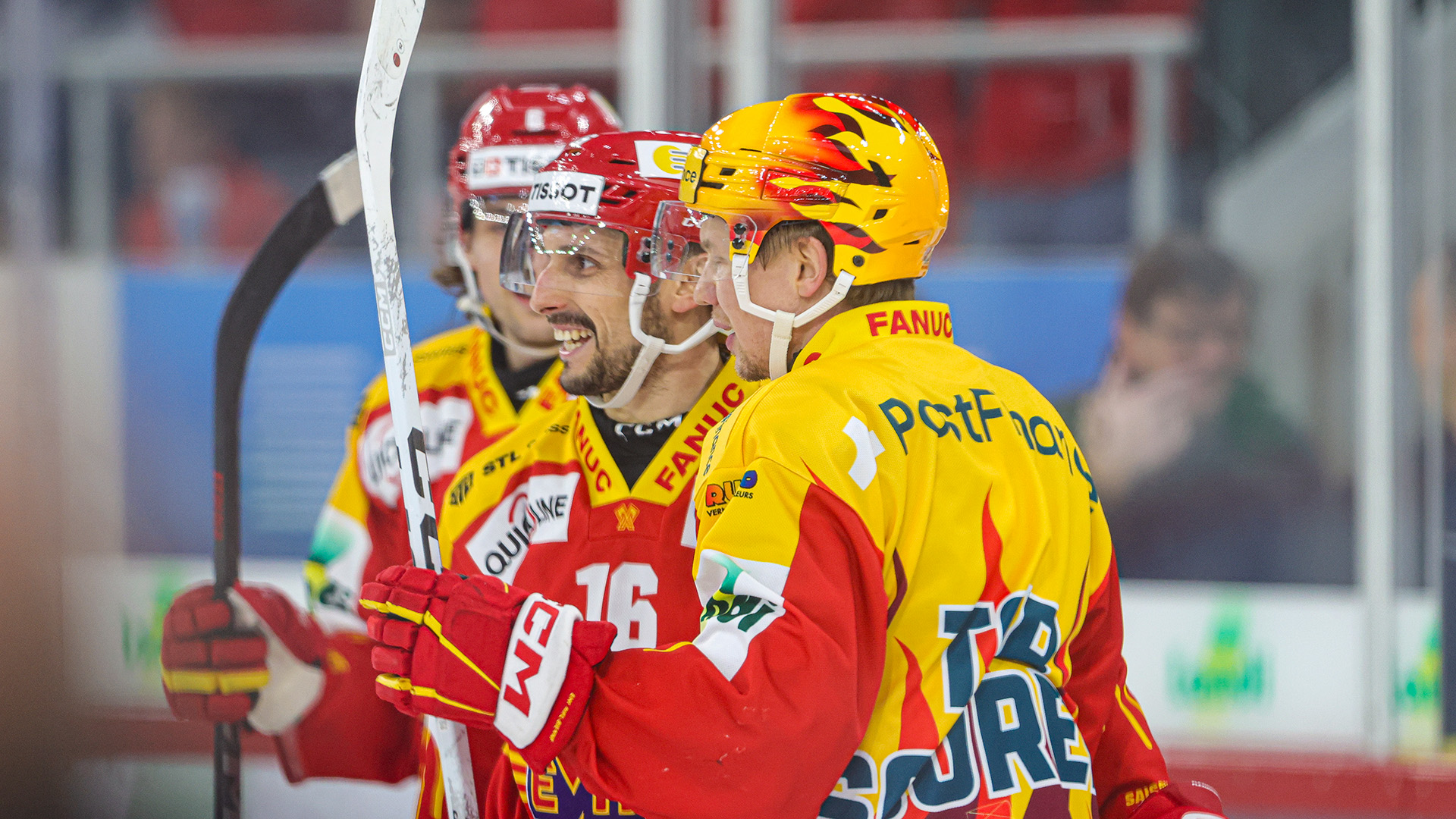 EHC Biel Spieler Fabio Hofer und Toni Rajala